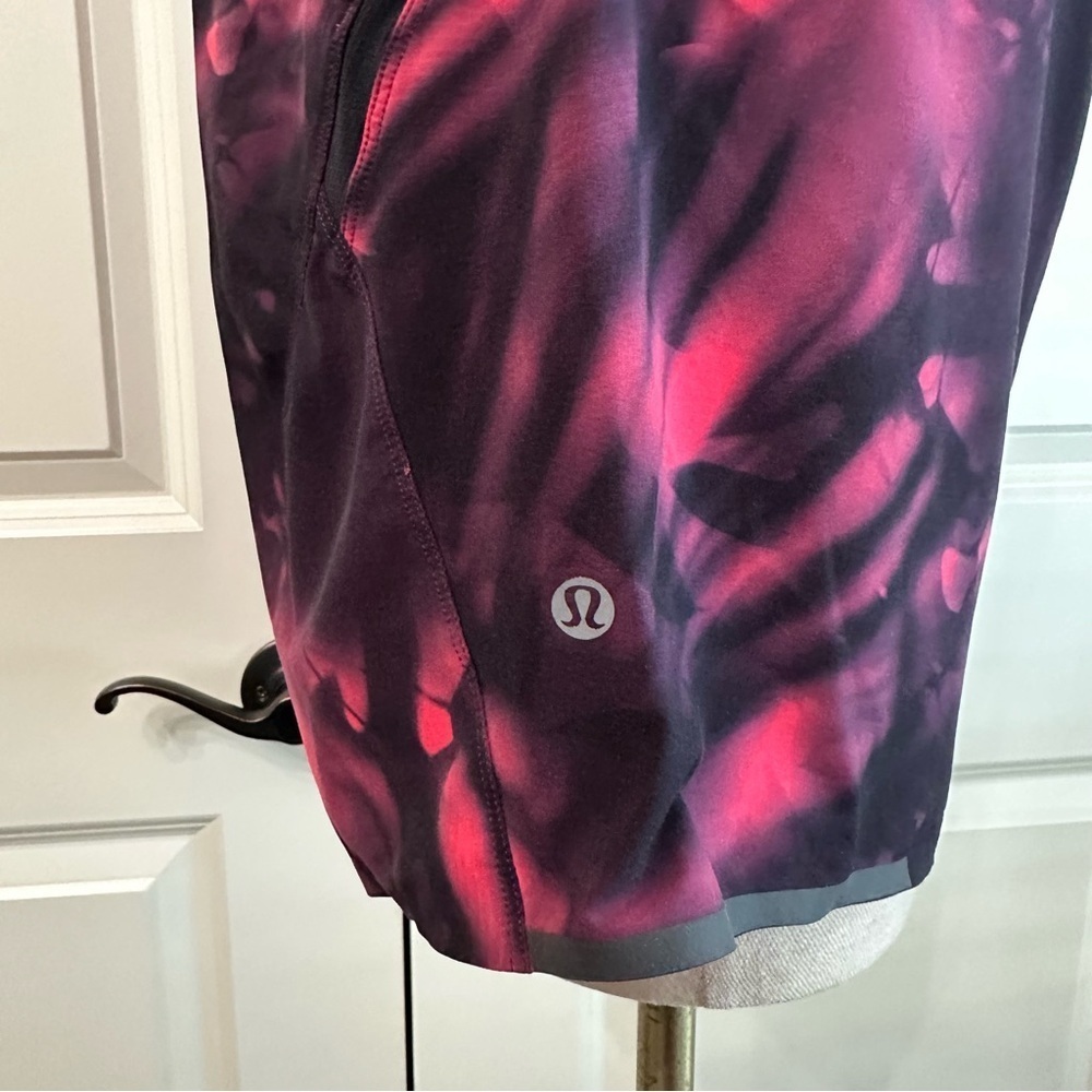 Lululemon Men’s Pace Breaker Shorts Jungle Floor - Picture 2 of 5